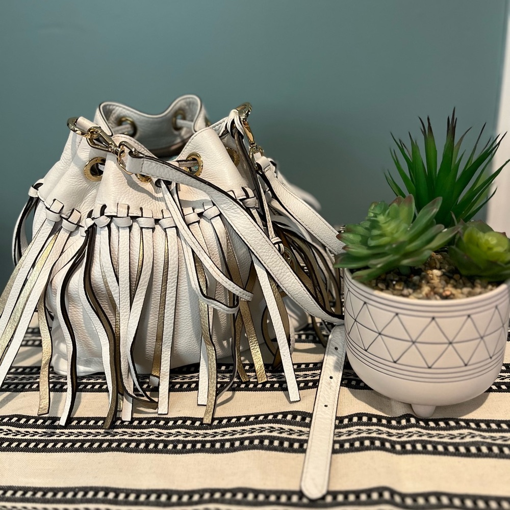 Michael Kors White Leather Fringe, Bucket Bag